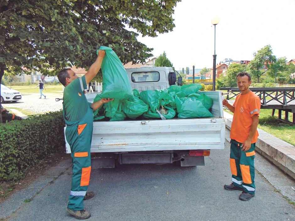 Poruka građanima je da nam se priključe u ovakvim akcijama, da ne bacaju smeće u reke, da čuvamo našu vodu jer nam je ona neophodna