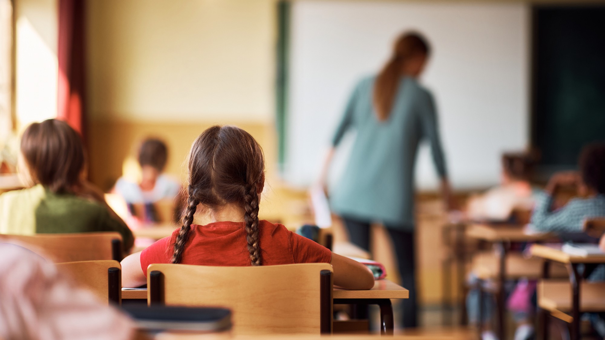 Deťom sa začína posledný mesiac pred ukončením prvého školského polroka, aké najbližšie prázdniny ich čakajú? Po novom - práve polročné