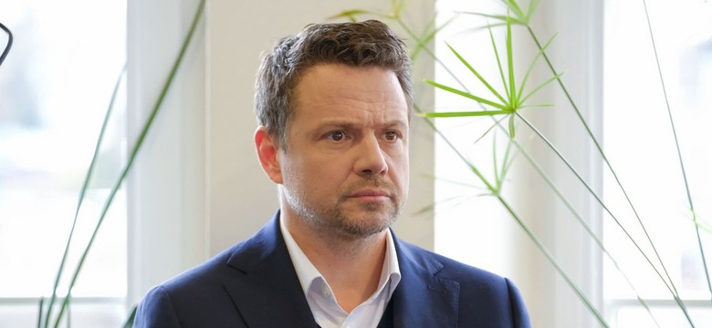 Trzaskowski reaguje na słowa Ochojskiej o "zbiorowym grobie". "Radziłbym..."