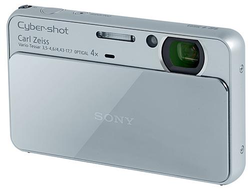 Niektóre aparaty są wyjątkowo poręczne i dosłownie wielkości komórki. Choćby Sony Cyber-shoot DSC-T110