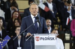 Konwencja PO. Tusk do Kaczyńskiego: Wprowadźmy do konstytucji zapis, że...