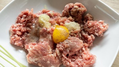 najlepsze mięso na kotlety mielone? wychodzą idealne, już nigdy nie zrobicie ich inaczej