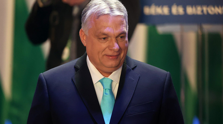 Orbán Viktor érkezése / Fotó: Zsolnai Péter