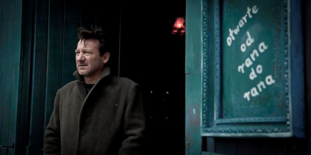 Robert Więckiewicz w filmie 'Pod Mocnym Aniołem'