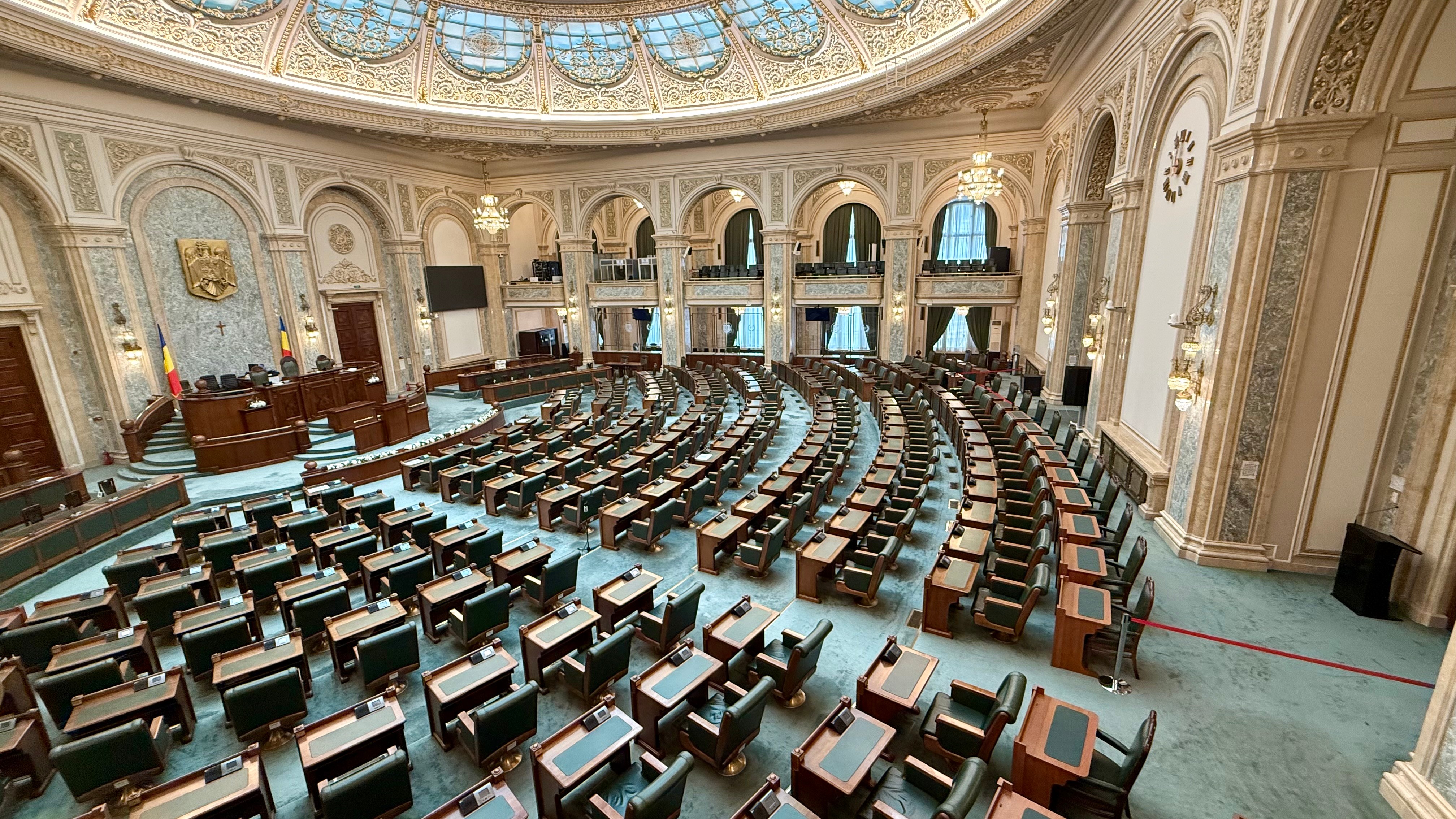 Legea care prevede despăgubiri pentru românii afectați de băncile ce au manipulat ROBOR a fost adoptată de Senat