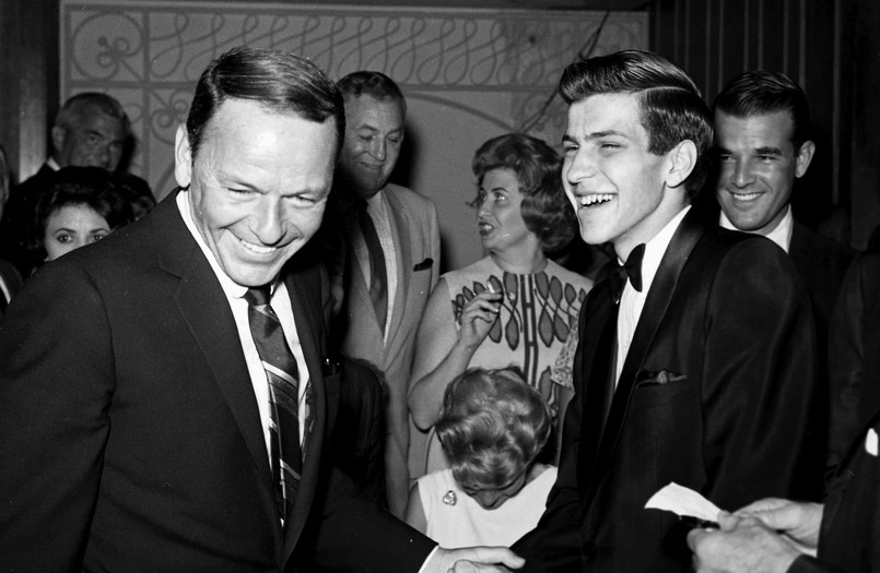 Frank Sinatra Jr. z ojcem w Las Vegas (1963)