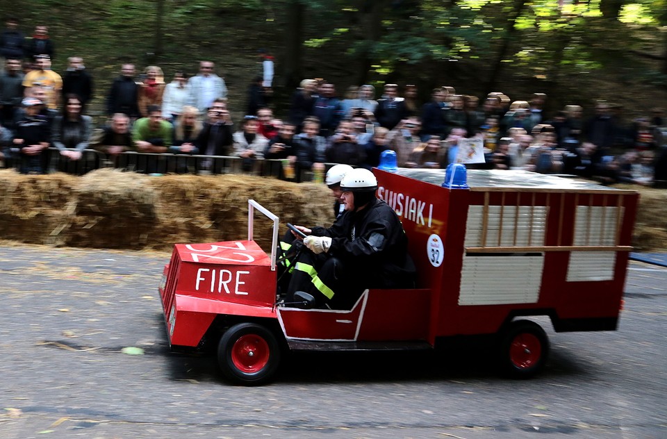 WARSZAWA II WYŚCIG MYDELNICZEK RED BULL