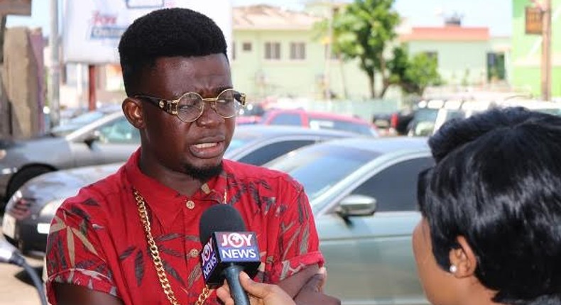 Rapper Kosi Bone donates to Komfo Anokye Teaching Hospital