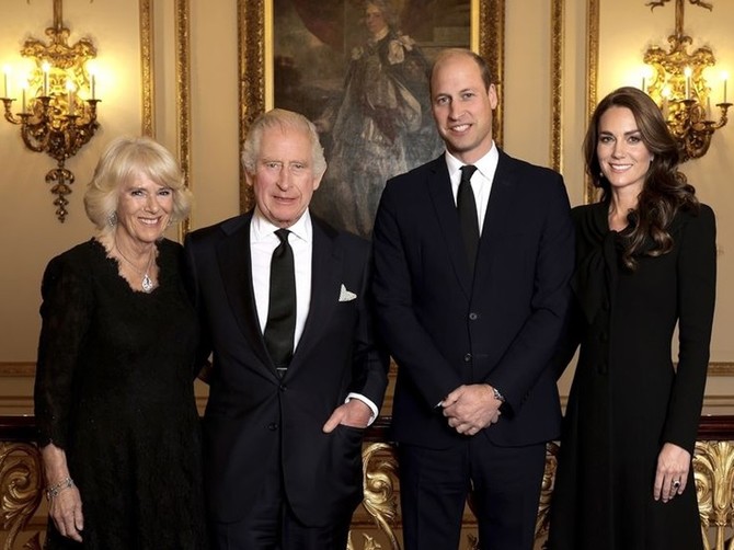 "Britanska dinastija živi u paklu"