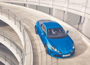 Alpine A110, czyli francuska definicja Porsche [MOTOFELIETON]