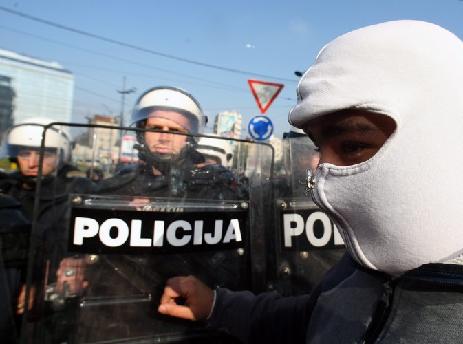 Zadyma podczas marszu równości