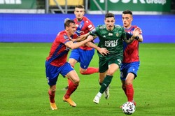 Papszun wrócił na ławkę, Szumski sam "wrzucił" sobie piłkę do siatki