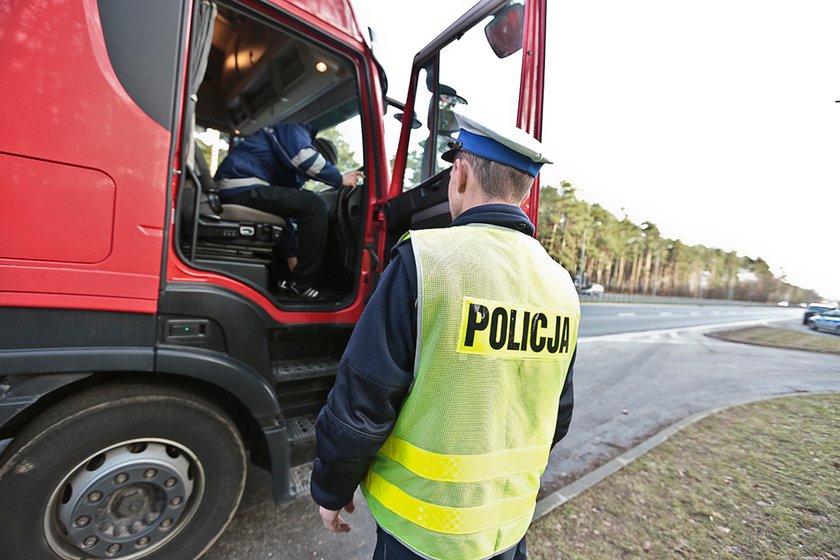 Zielona Góra. Pijany kierowca prowadził cysternę