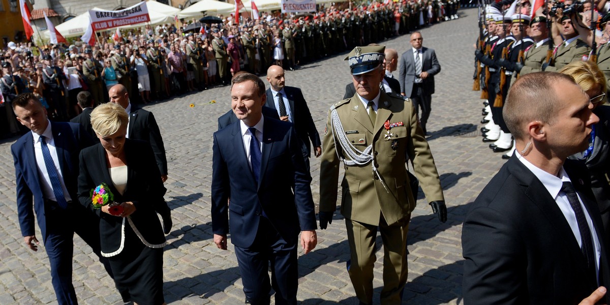 WARSZAWA PREZYDENT DUDA ZAPRZYSIĘŻENIE SPACER