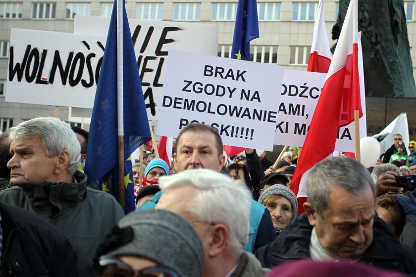 Manifestacja KOD w Katowicach