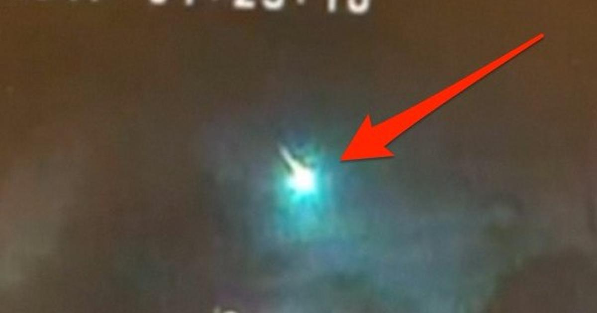 A Police Officers Dashcam Captured Incredible Footage Of A Meteor Lighting Up The Sky In 9680