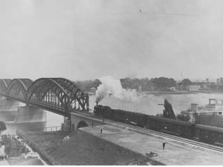 Most średnicowy w Warszawie w 1933 r.