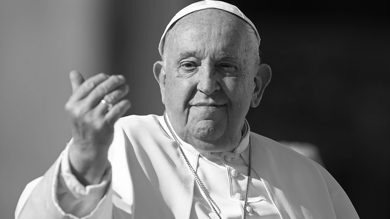 Papież Franciszek nie żyje. Będzie pilne posiedzenie włoskiego rządu [RELACJA NA ŻYWO]