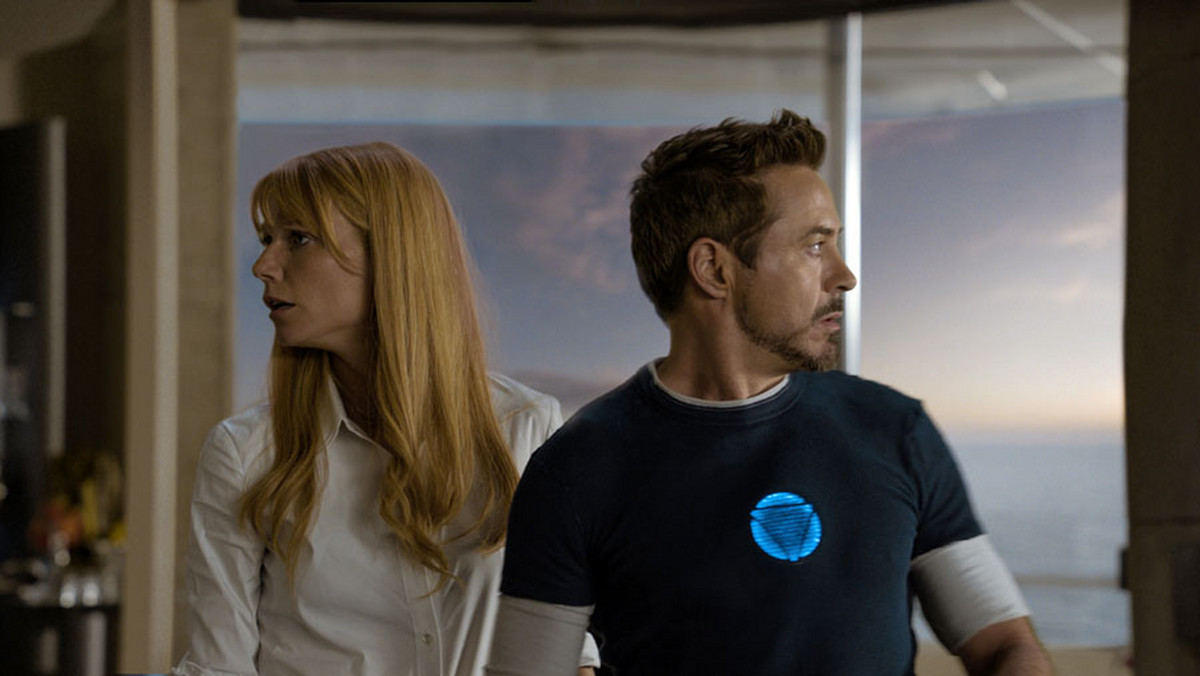 Robert Downey Jr. podpisał kontrakt zobowiązujący go do występu w roli Tony'ego Starka/Iron mana w drugiej i trzeciej części "Avengersów".