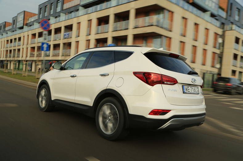 Hyundai Santa Fe 2.2 CRDi po liftingu - przybyło komfortu i 3 KM mocy