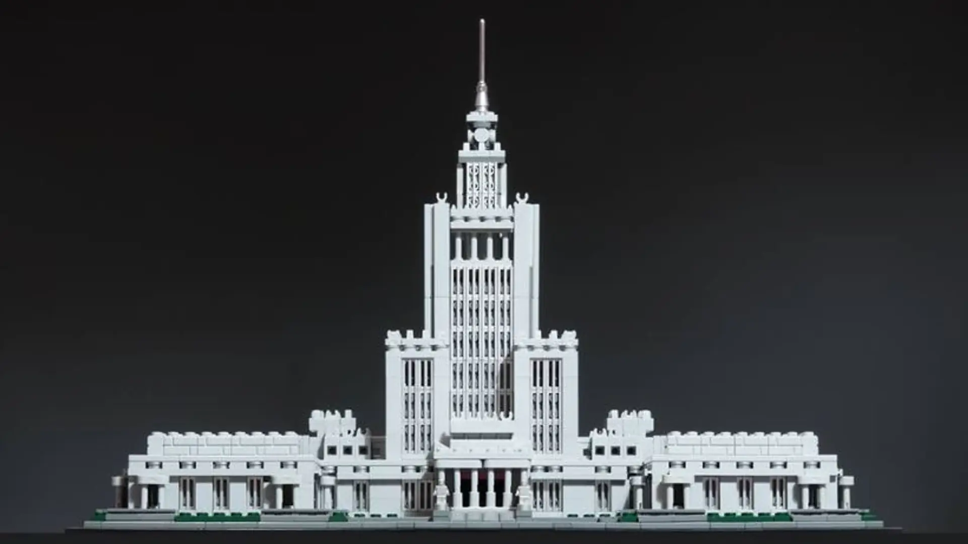 Pałac Kultury i Nauki z klocków Lego. Układalibyście?