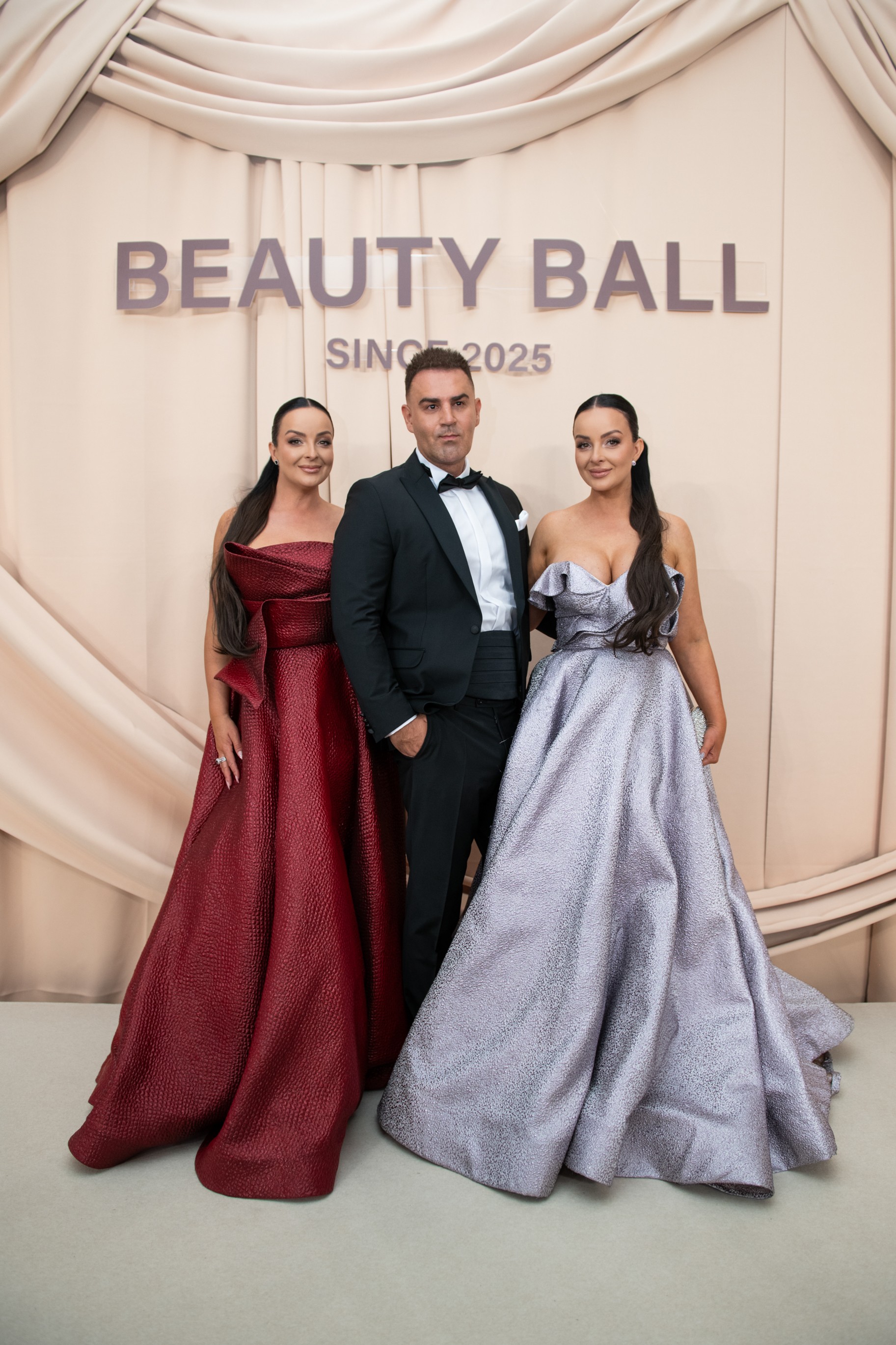 Beauty Ball 2025: Daniela Nízlová, Tomáš Stríža Veronika Nízlová.