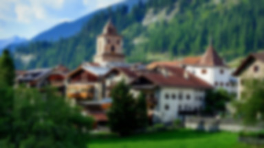 Ta szwajcarska wioska jest tak piękna, że zakazano w niej robienia zdjęć