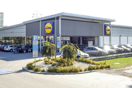 Lidl kusi klientów. Sklep będzie otwarty całą dobę