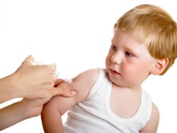 Meningokoki wywołują sepsę, ale Polacy nie chcą się szczepić. WIDEO