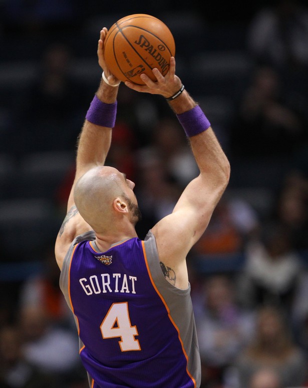 Liga NBA: Świetny mecz Marcina Gortata. Suns lepsi od Bobcats