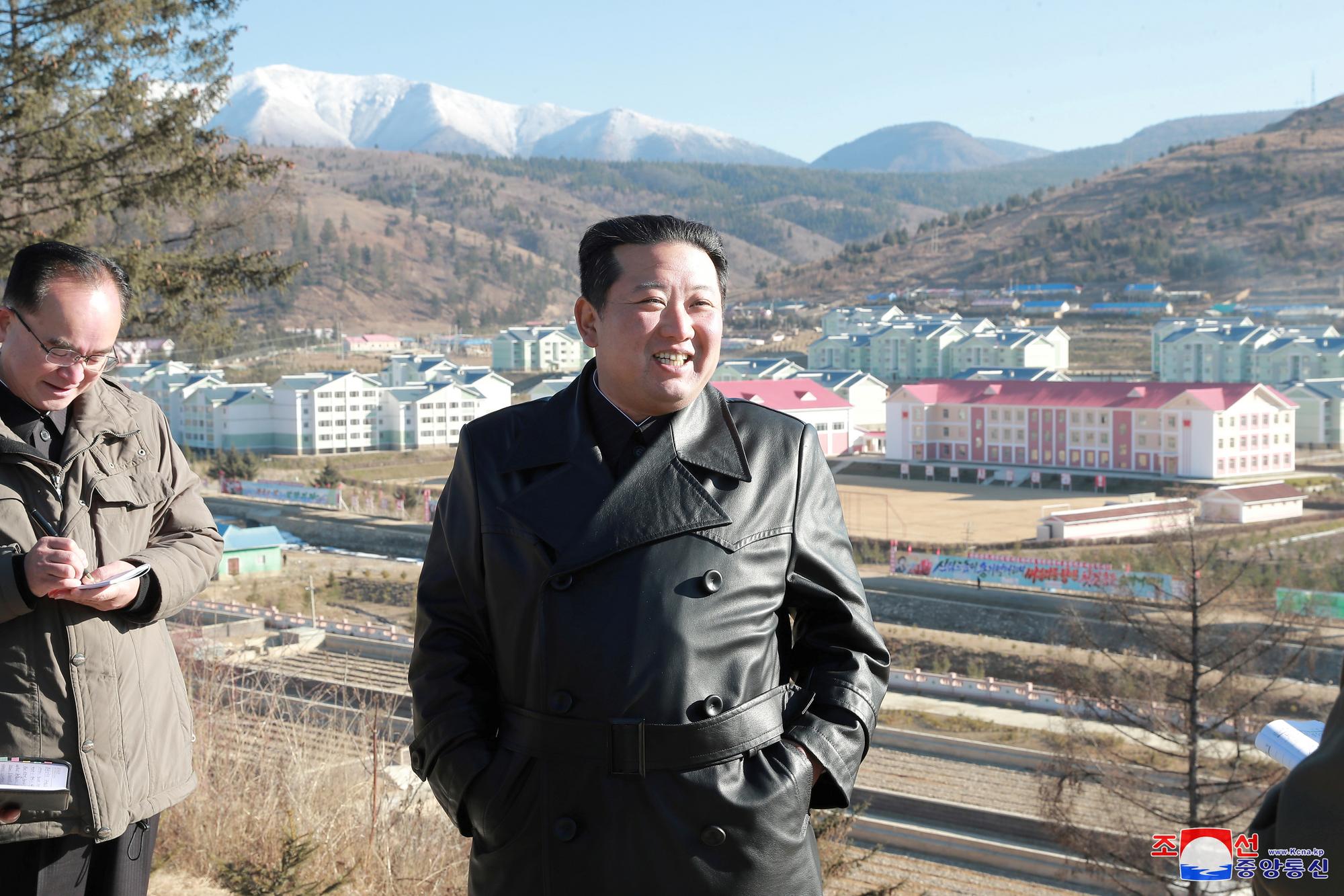 V decembri 2020 Severná Kórea prijala zákon, ktorým tvrdo zakročila proti šíreniu kultúry z kapitalistických krajín.