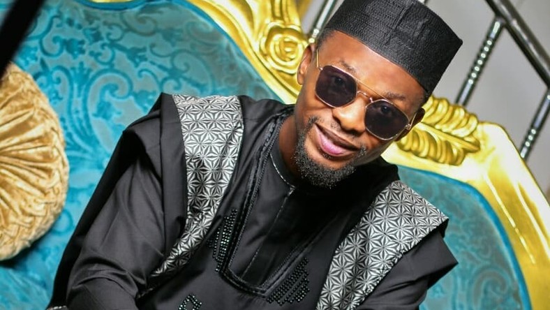 Ladies and gentlemen, lovers of celebrity gist, I Go Dye buying a mansion for his son on his 9th birthday is not the kind of story you read every day [Instagram/IGoDye]
