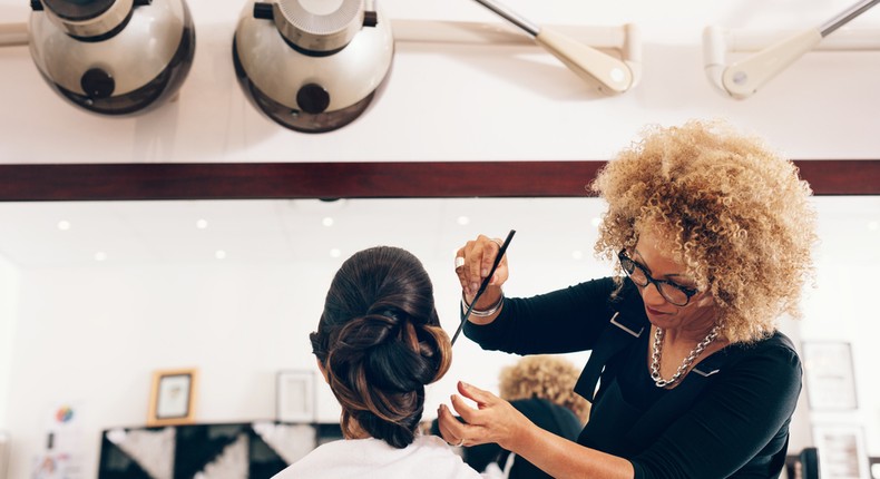 8 passive income ideas for beauty professionals in Africa