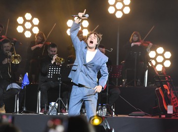 "PUKLI ZVUČNICI, MORAMO SVE DA OTKAŽEMO!" Jakov Jozinović prekinuo četvrti koncert u Beogradu