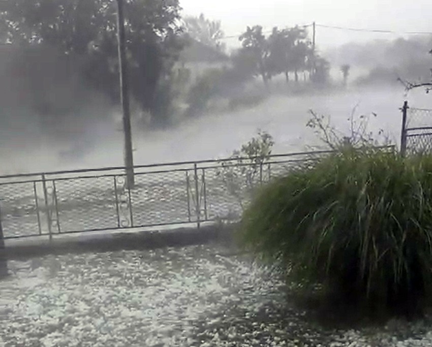 "Nikada se do sada nije desilo da je oštećen tako veliki broj automobila"