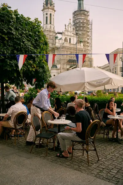 Pierwsze bistro Charlotte na warszawskim pl Zbawiciela