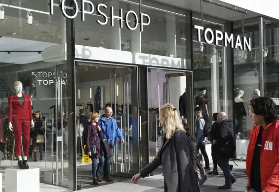 Topshop kończy z podziałem przymierzalni na damskie i męskie po skardze transpłciowego klienta