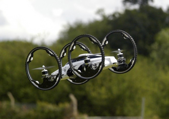 Dziennik.pl: Ktoś zainteresował się na poważnie produkcją latającego samochodu?