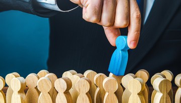 Czy rynek pracownika to już przeszłość i Polaków czekają zwolnienia grupowe?