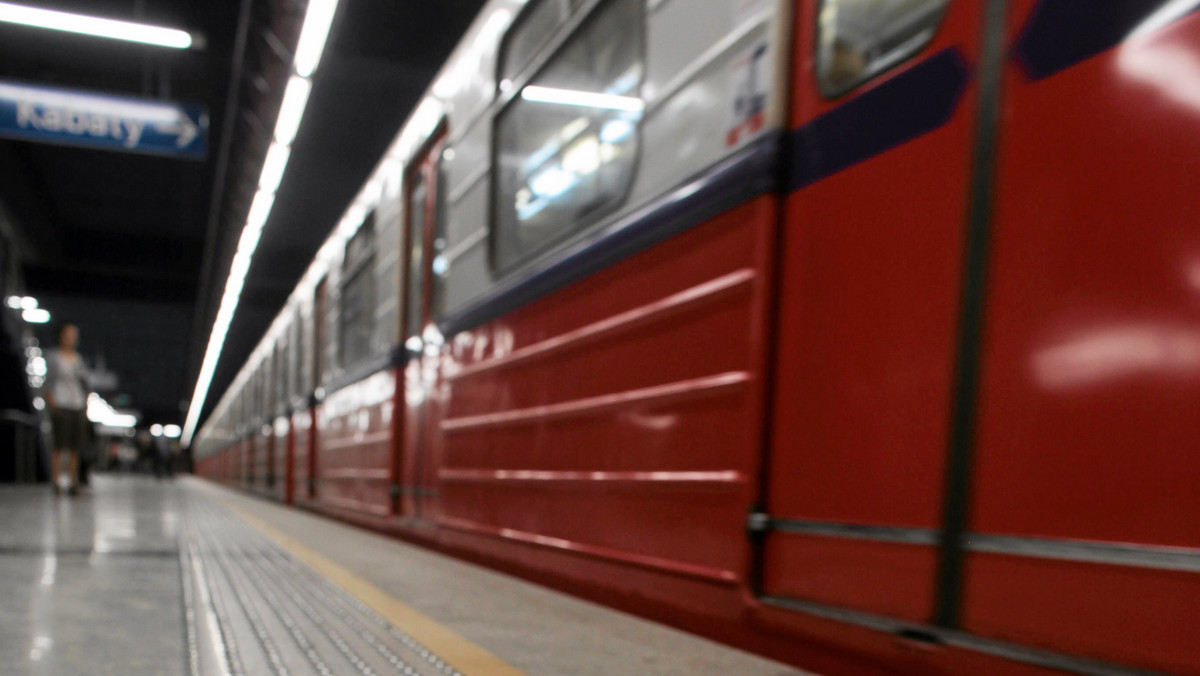 Zespół 30 naukowców sprawdzi, czy Wrocław potrzebuje podziemnej kolei i czy w ogóle może ona powstać w mieście - informuje Radio Wrocław.