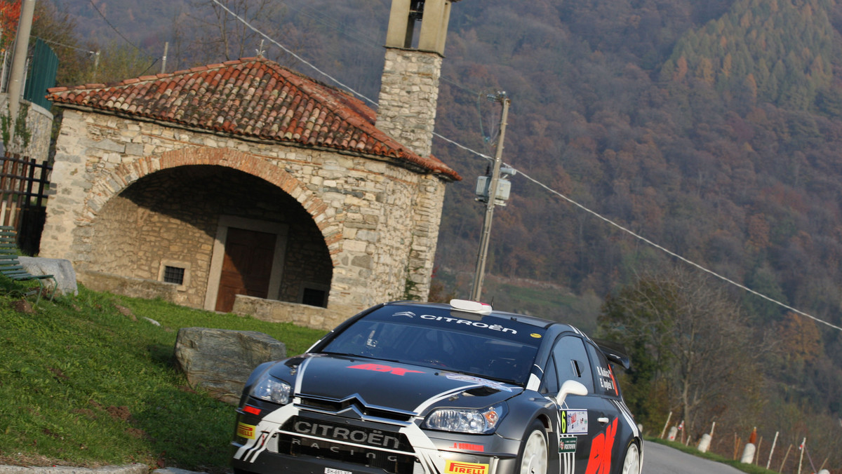 Robert Kubica był najszybszy na pierwszych trzech odcinkach specjalnych Rally di Como. Polak świetnie zatem rozpoczął rywalizację zaliczaną do klasyfikacji generalnej rajdu. W czwartek nasz kierowca był najlepszy na odcinku testowym.