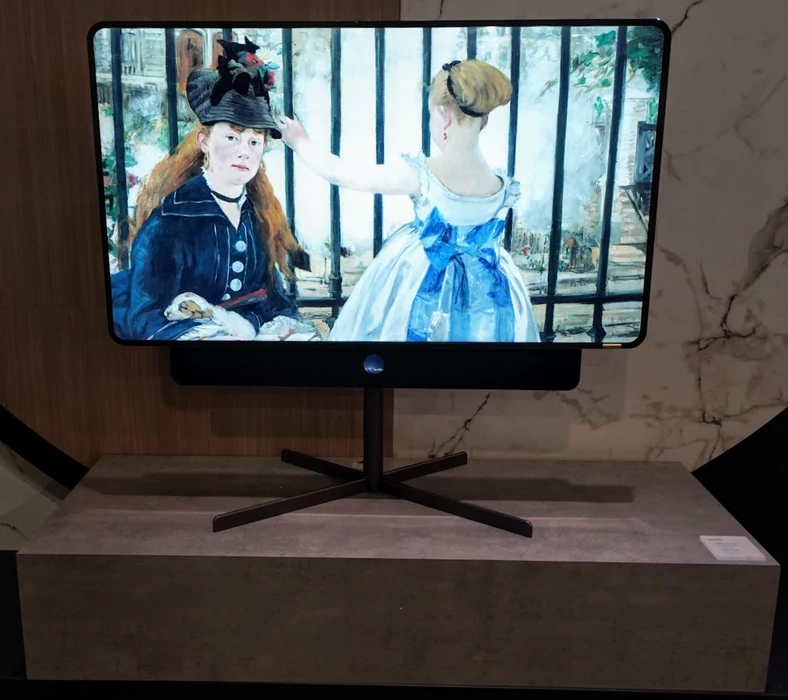 TCL A200 Pro - kolejny obracalny telewizor