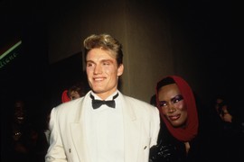 NAJČUDNIJI PAR HOLIVUDA Imali su GRUPNJAKE sa petoro ljudi, ona POTEZALA PIŠTOLJ na njega: "Vodila sam ljubav s njim kao da je MITSKA, MIŠIĆAVA ŠVEDSKA ZVER!"