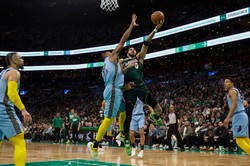 Celtics wygrali mimo kiepskiej skuteczności Tatuma [WIDEO]