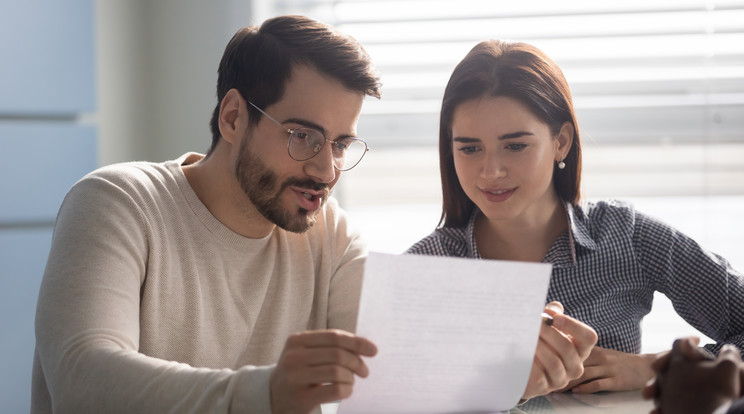 A szabad felhasználású munkanélküliségi biztosítás többnyire havi fix összeget szolgáltat / Fotó: Shutterstock 