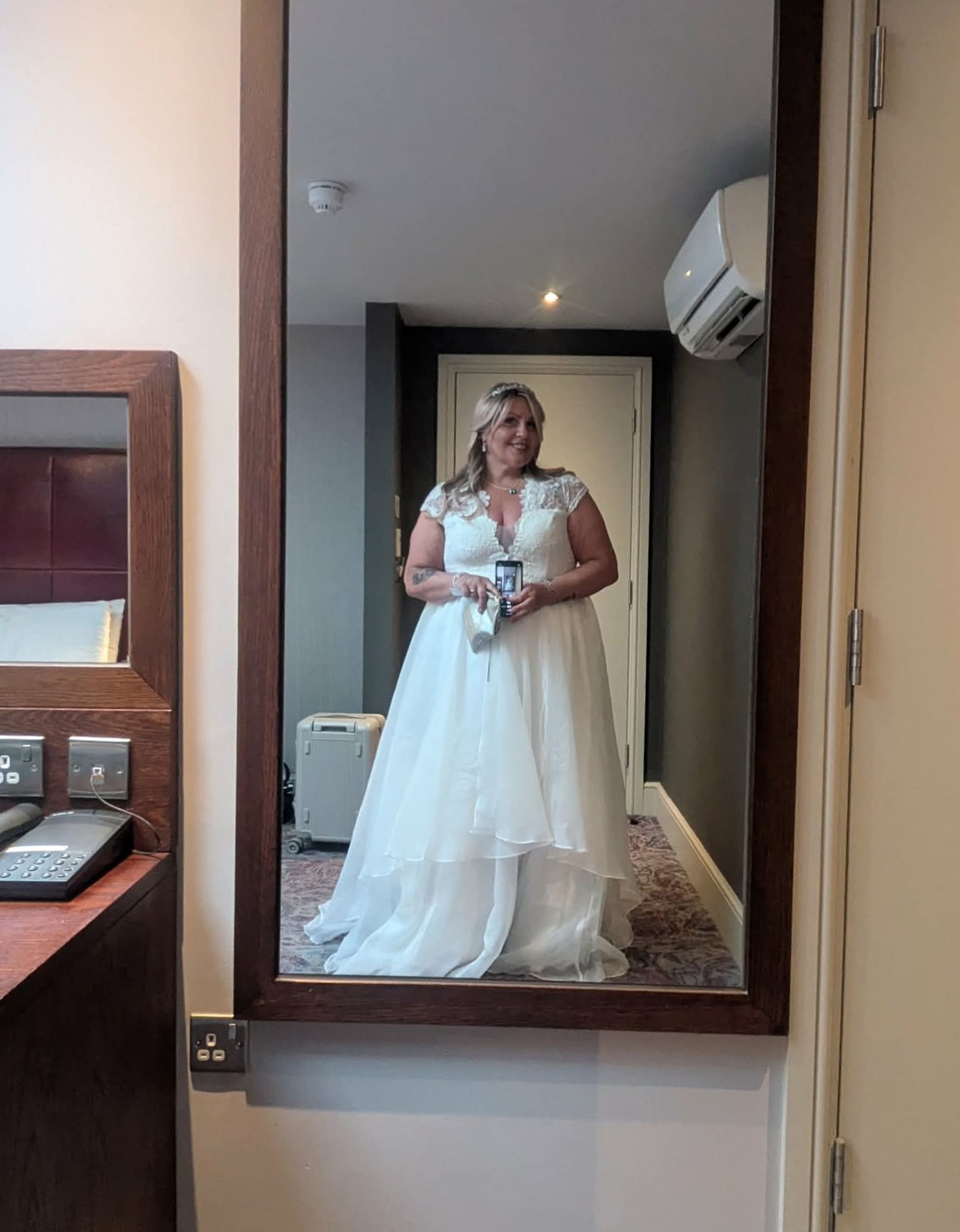Michelle Russell a jej manžel Brad na svadbe ušetrili. 