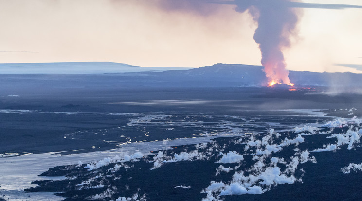Izland egyik legnagyobb vulkánja bármelyik pillanatban kitörhet /Fotó: AFP