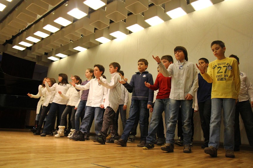 U finalnom takmičenju nastupilo je 250 učenika