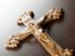 Praca wolna od religijnej symboliki. Zatrudniający może zabronić noszenia krzyża i hidżabu