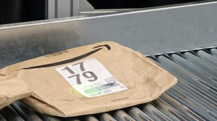 Amazon przyspiesza przyszłość: ekspresowe dostawy, roboty i transport bezemisyjny